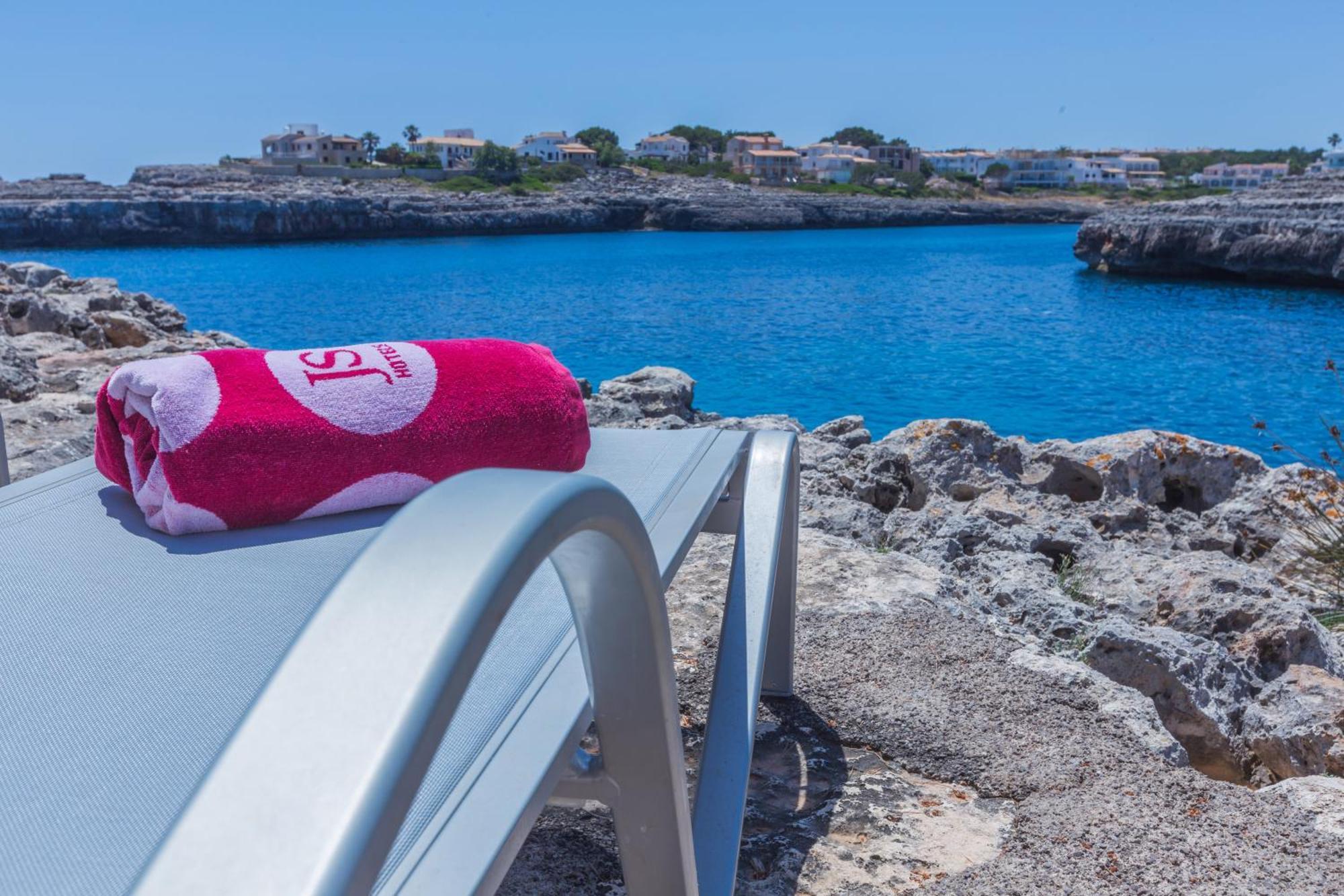 Js Cape Colom - Adults Only Hotel Portocolom  Exterior photo